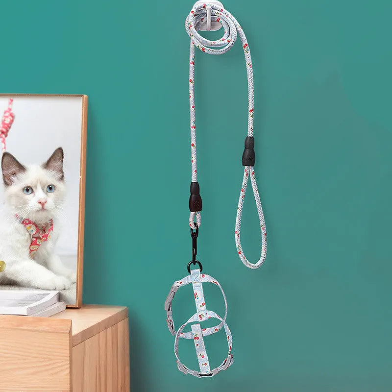 Cat I-shaped chest harness in black with metal buckle and 150cm cotton rope