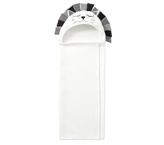 Cotton lion and cat shape bath towel 85x58 cm for baby, featuring soft fabric and animal design