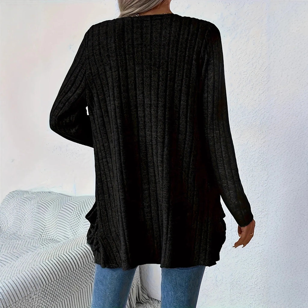 Solid colour long sleeve cardigan with pocket in loose fit, available in black or grandma grey