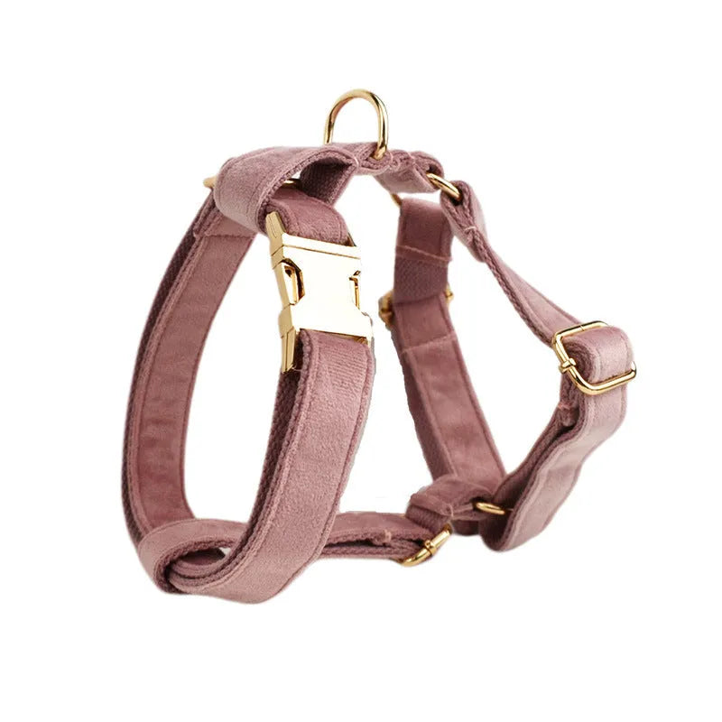 Light purple pink velvet dog collar with matching accessories on white background