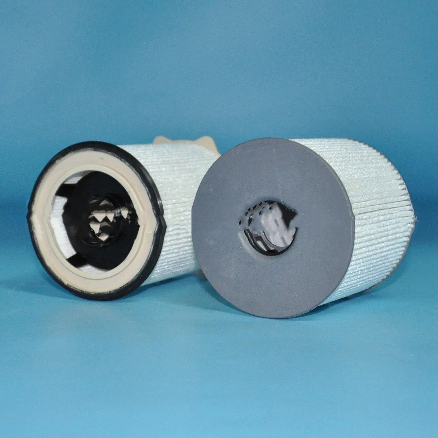 White diesel fuel filter kit for RAM 1500-5500 trucks with nitrile rubber seal