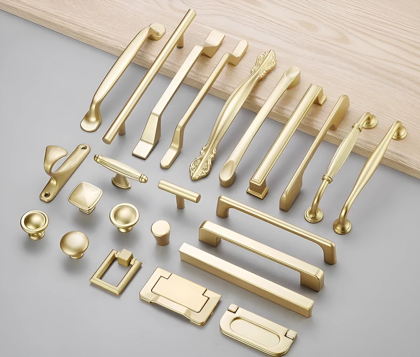 Gold coloured modern T shape aluminium alloy cabinet handle for drawers and doors