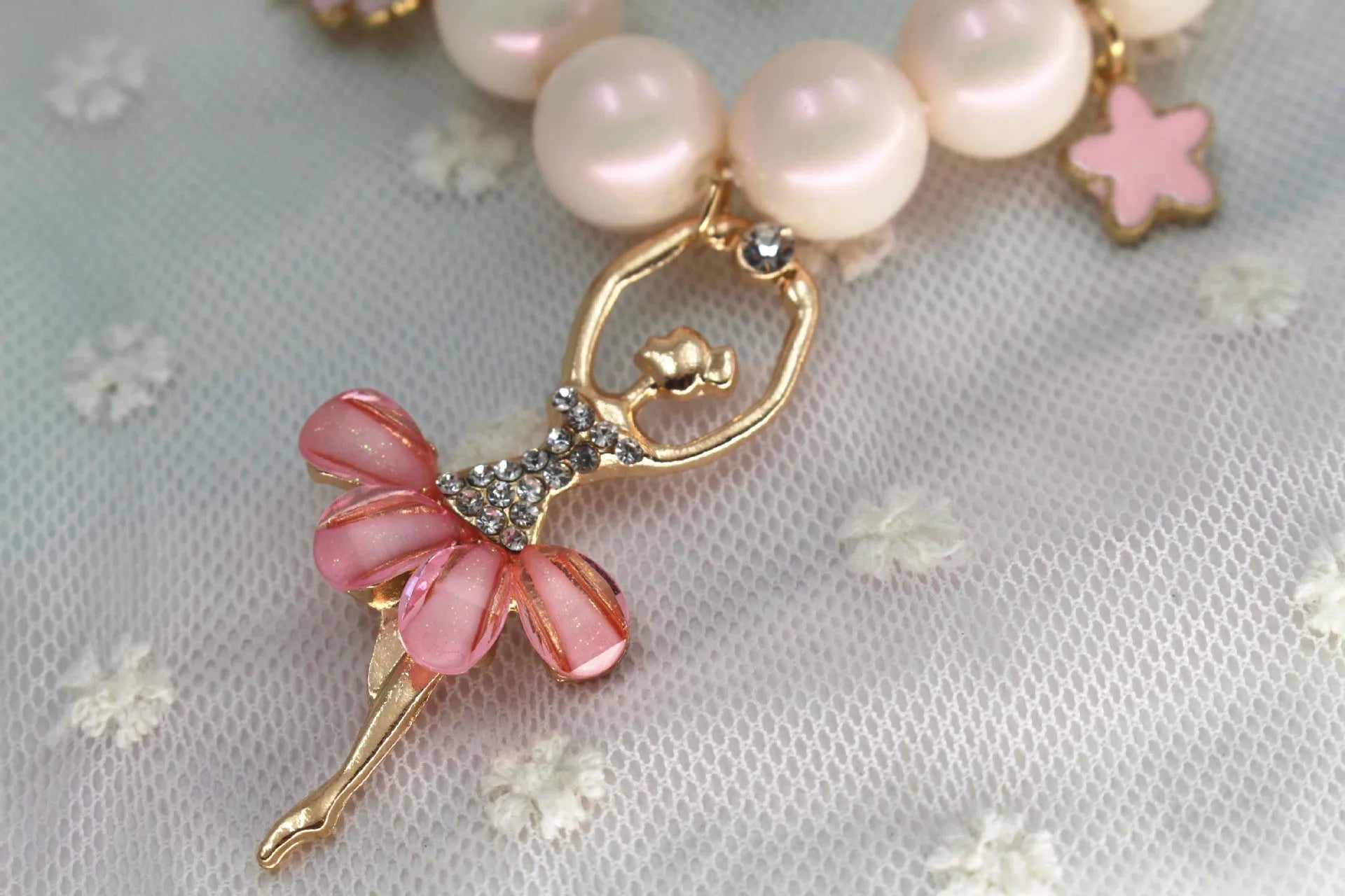 Symphony Pink Korean style pearl necklace for girls on white background