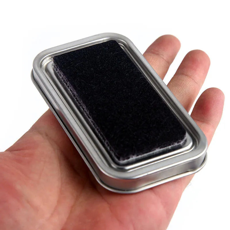 Rectangular rubber stamp ink pad with oily quick-drying ink in five colour options