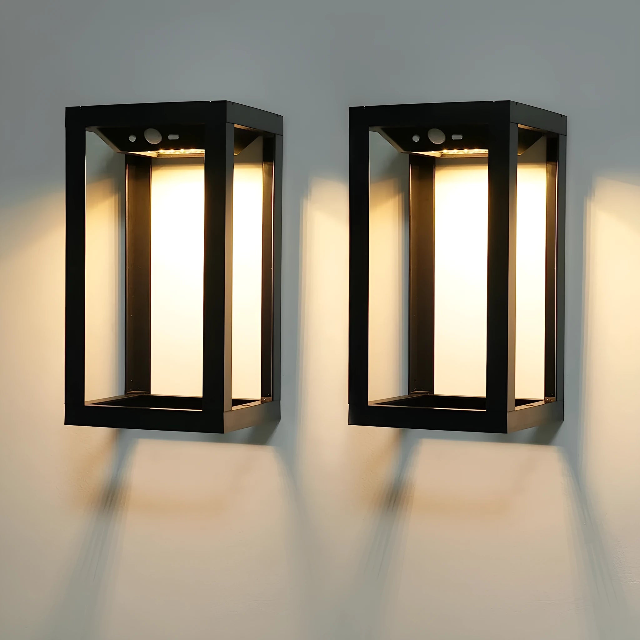 Modern Chinese outdoor solar wall lamp with plastic construction for courtyard and garden installation