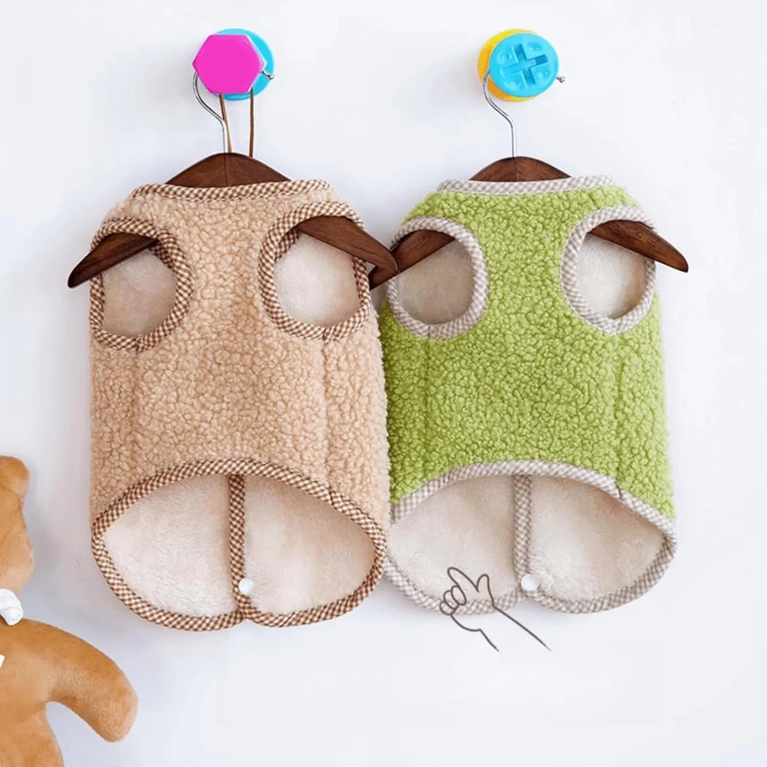 Green thickened coral fleece dog vest with a leash ring on the back, sized for a small dog.