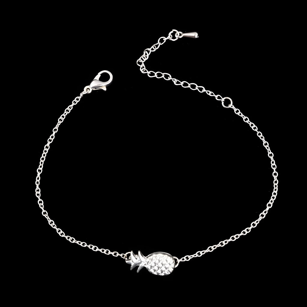 Adjustable alloy pineapple bracelet in gold or silver finish