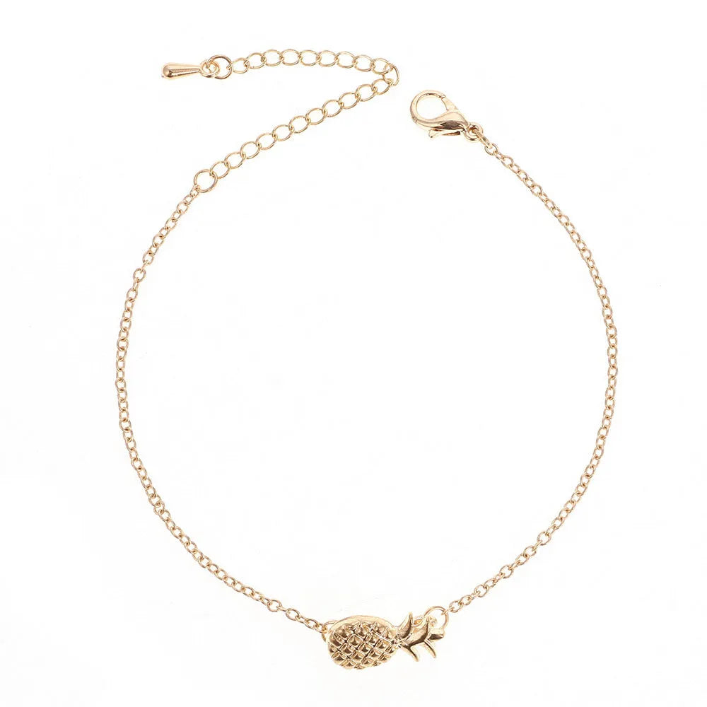 Adjustable alloy pineapple bracelet in gold or silver finish