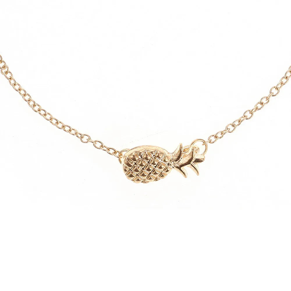 Adjustable alloy pineapple bracelet in gold or silver finish