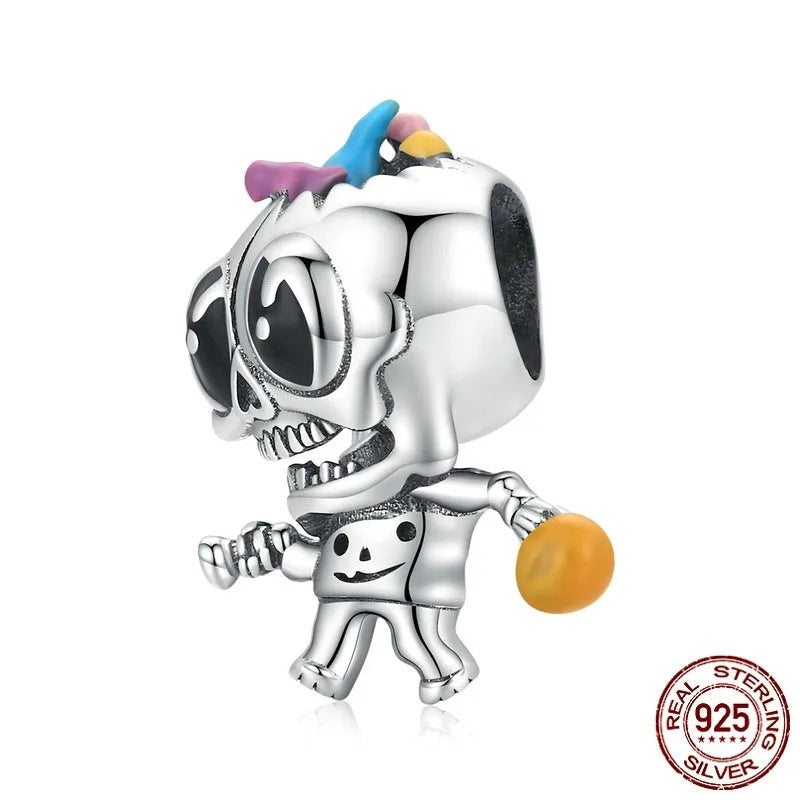 Close-up of a 925 silver Halloween skull bead with 0.45cm aperture on a white background