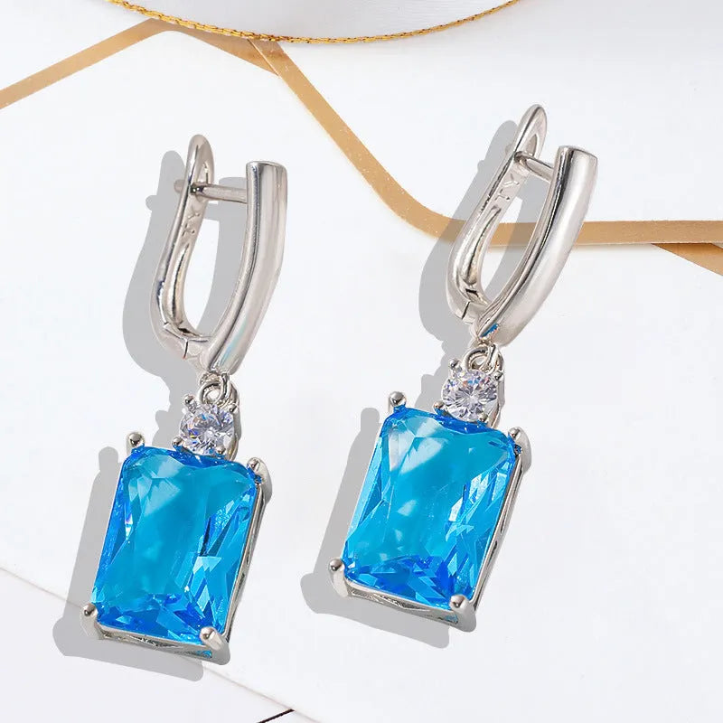 Square geometry earrings with quadrilateral design in gold or silver electroplated finish