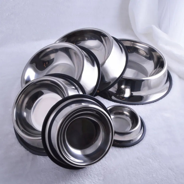 Pet non-slip stainless steel bowl in bottom diameter 22cm, classic design on a floor
