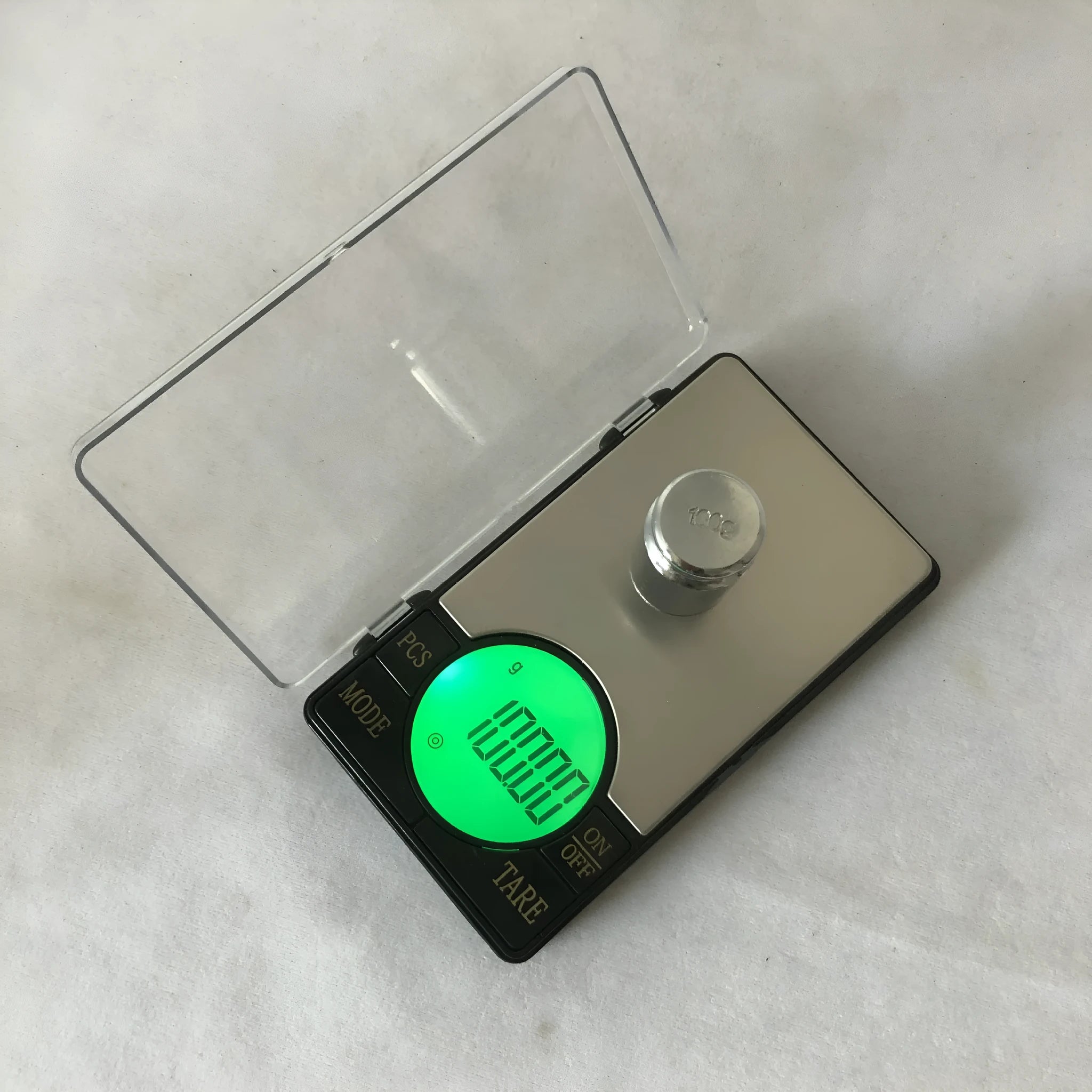 Electronic scale with disc display showing gram weight, high precision carat scale in 200g capacity