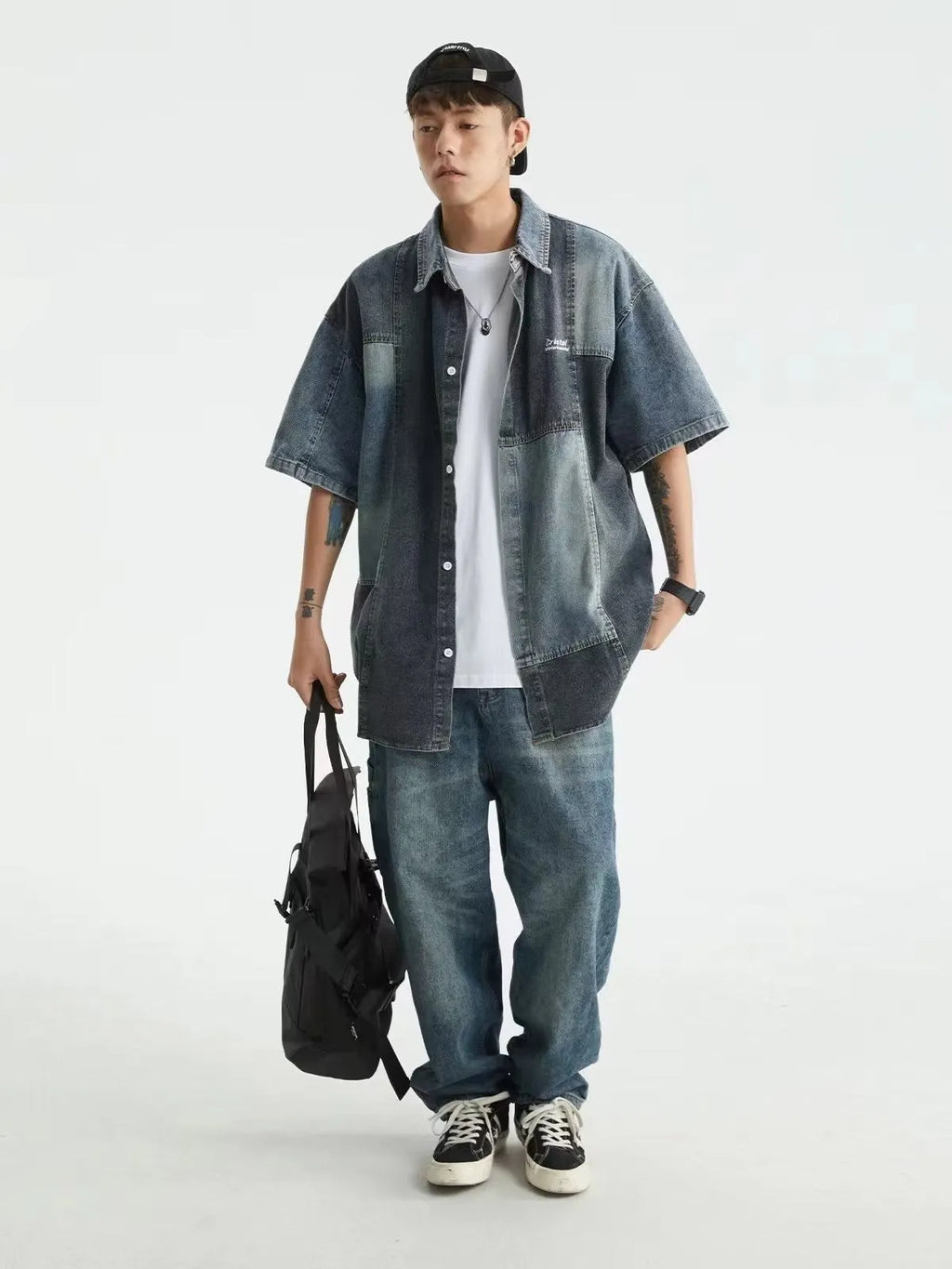 Blue Japanese-style denim shirt for men with washed stitching and loose cardigan fit