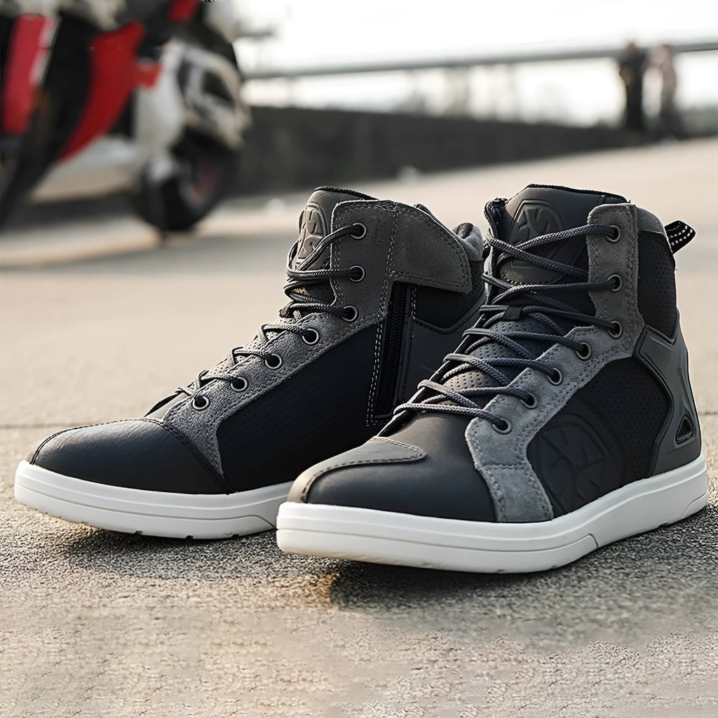 SCOYCO MT040 black motorcycle riding boots with ankle protection and reflective detailing