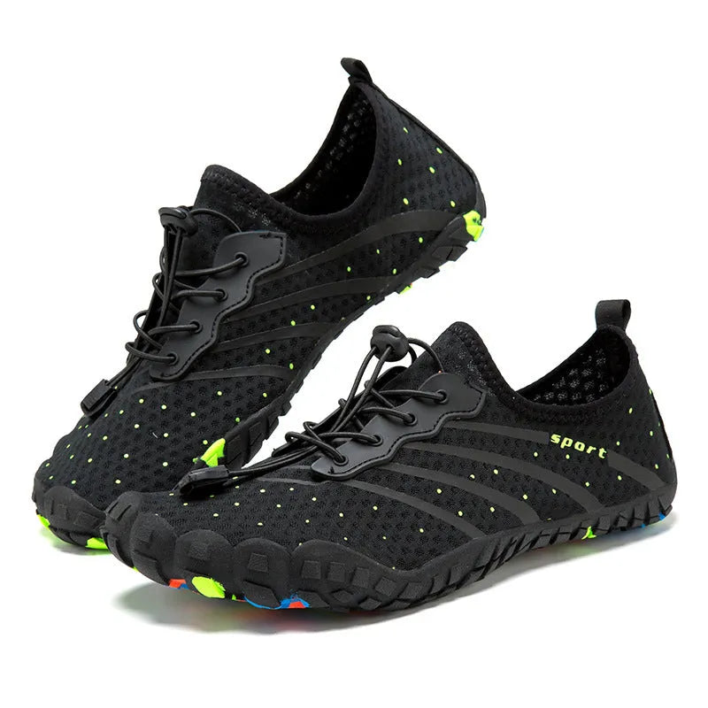 Low-top fast drainage beach shoes in army green with mesh upper and rubber sole for swimming and hiking.