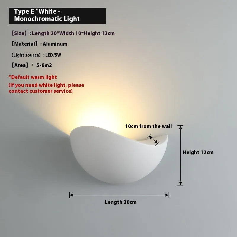Black courtyard LED lamp with aluminium alloy shell and IP65 waterproof rating for outdoor garden lighting