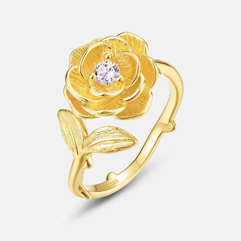 Women's 925 silver adjustable flower ring with gold electroplated finish on index finger