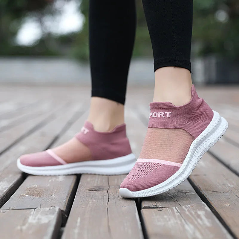Flyknit casual sock shoes in khaki colour with lace closure and round toe design