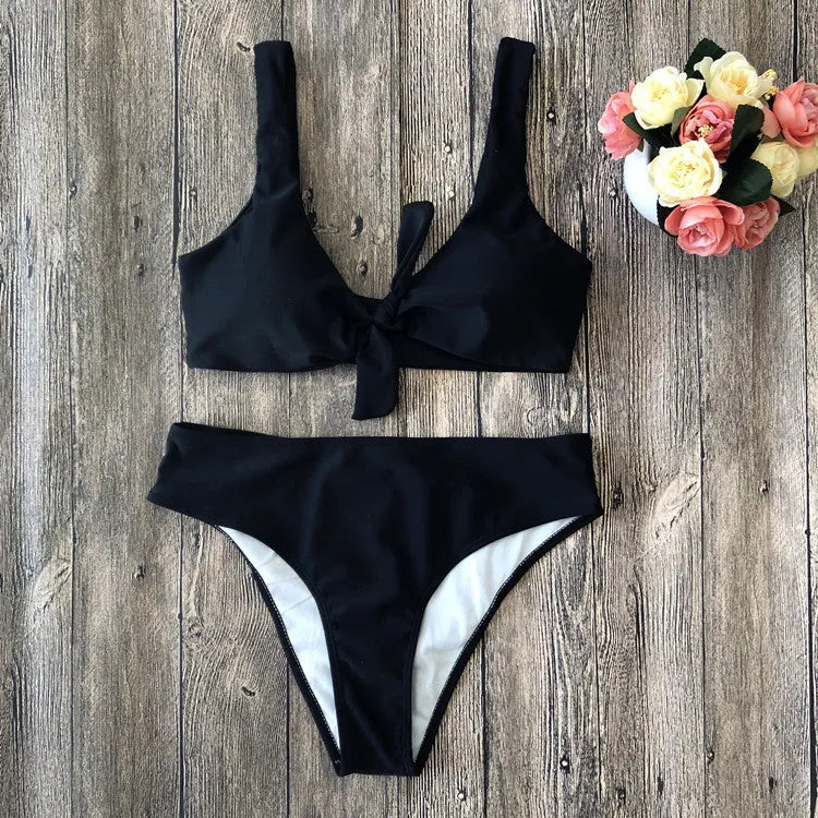 European and American style bikini set in pure colours with bra and panties