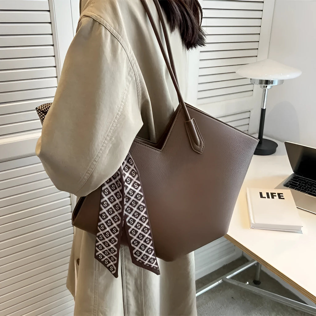 Women's PU leather shoulder bag in horizontal square design with 43cm width and sandwich pocket exterior