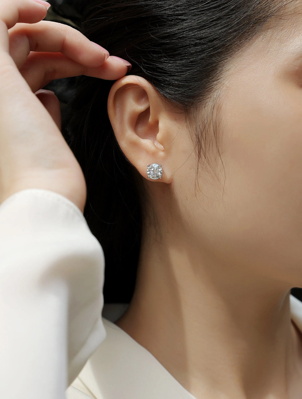 Moissanite stud earrings in S925 silver with platinum plating, black stone, 1 carat, gift box packaging