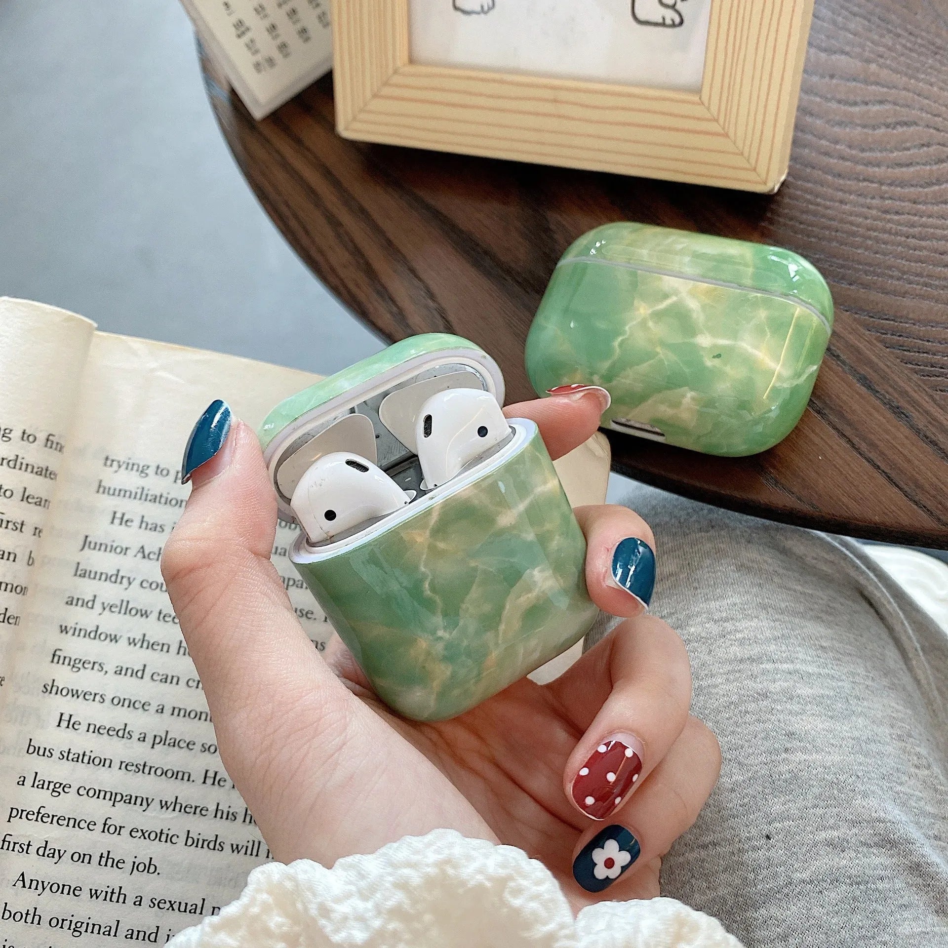 2nd generation Bluetooth earphone case PC hard shell marble finish for Airpods 1/2 and Airpods Pro