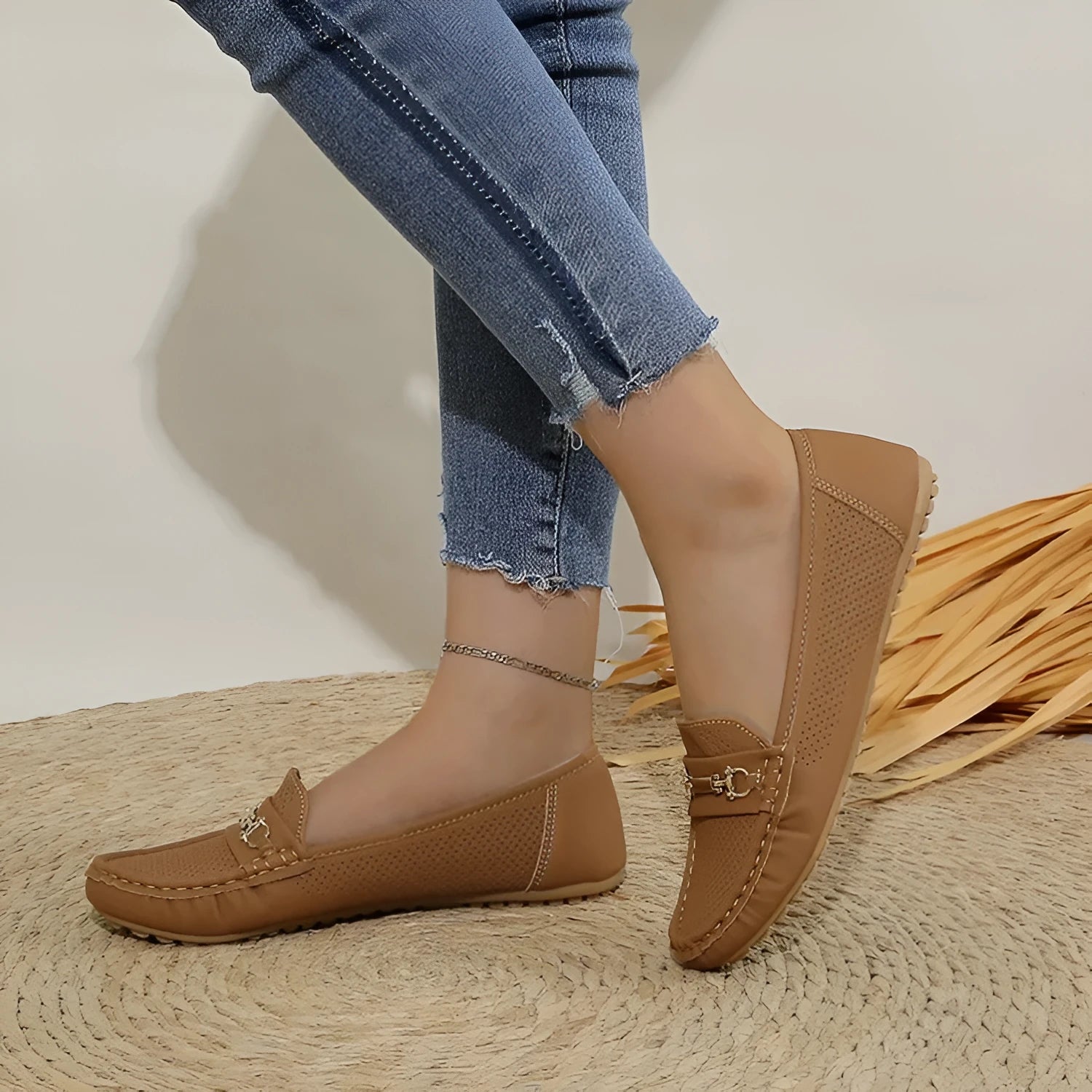 Women's plus size flat casual shoes in white, black or khaki with PU upper and flat heel