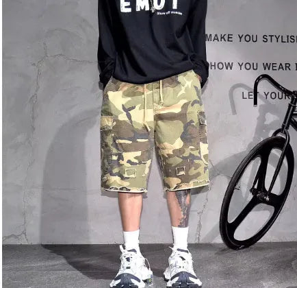 Men's American retro camouflage shorts in loose-fit cropped design with cotton-polyester fabric