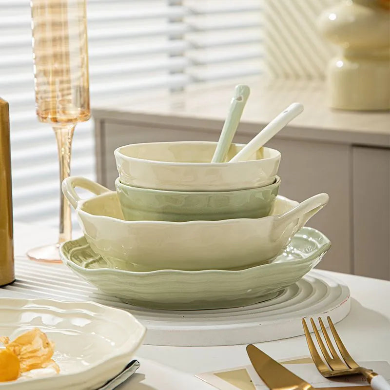 Solid colour ceramic tableware set with seven pieces in modern Japanese style