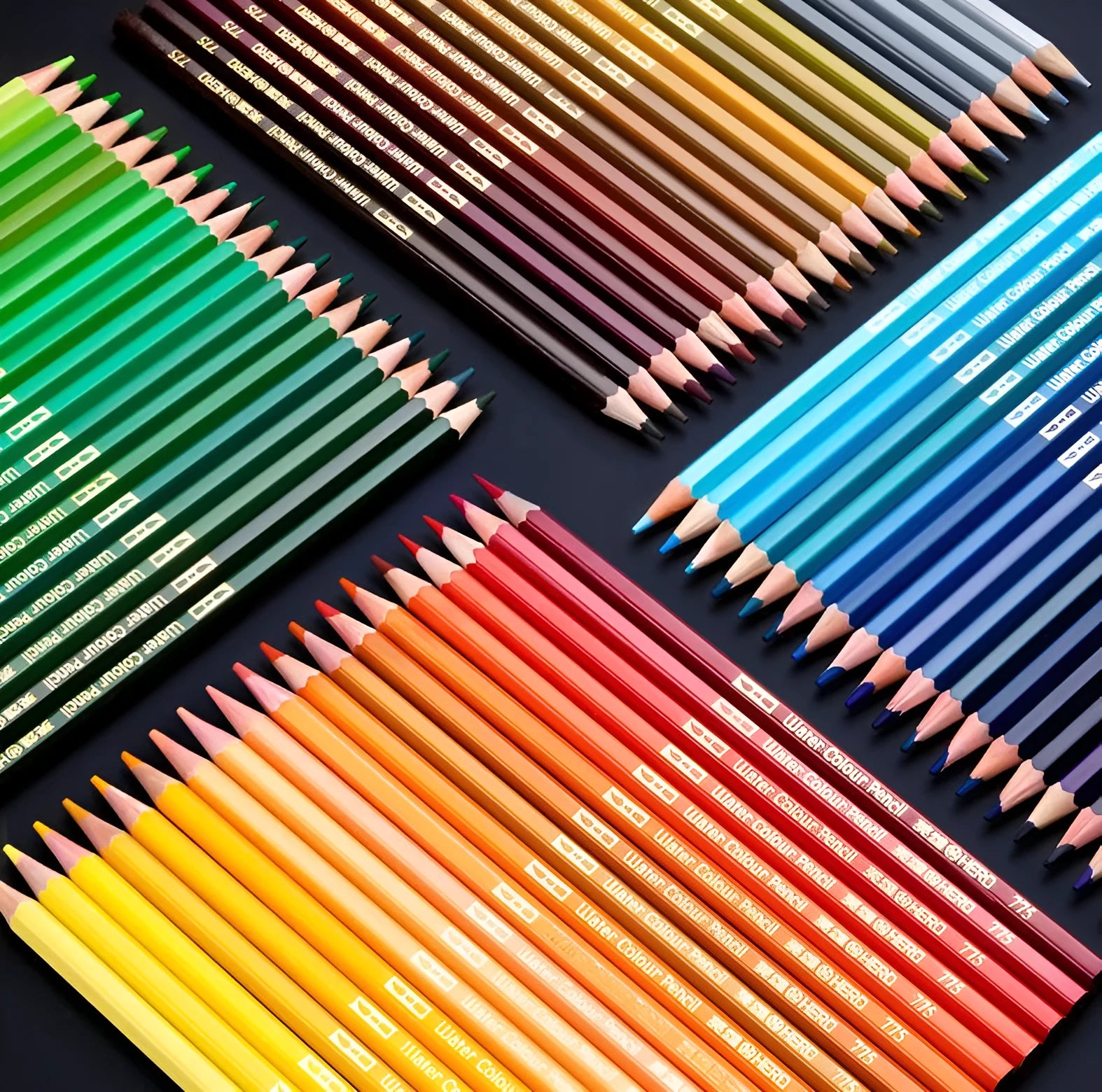 Water-soluble and oil-based colour pencil drawing set in tin box with 36 colours