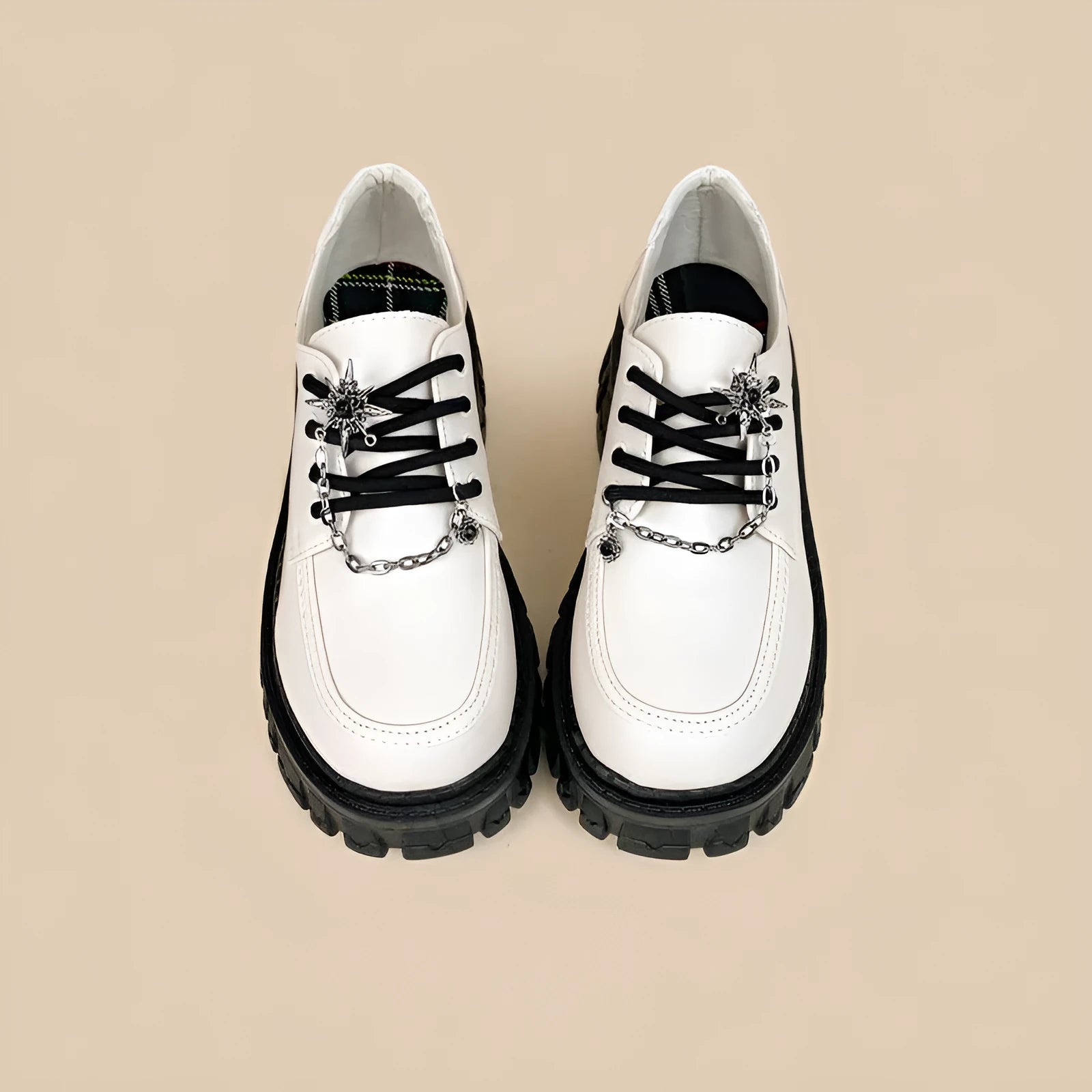 Women's preppy style loafers with metal cross-strap in Duke Asterism colour