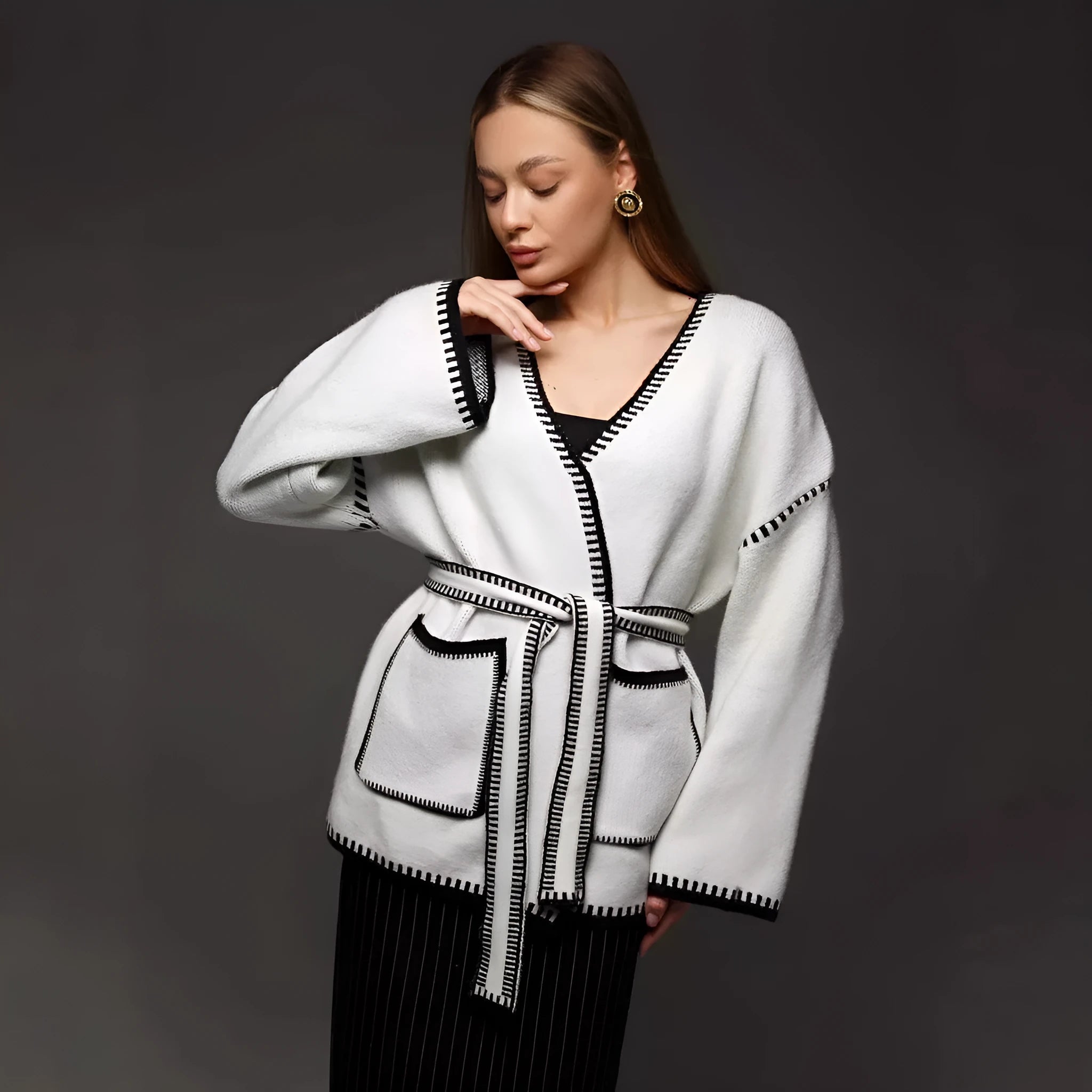 Loose mid-length knitted cardigan in imitation cashmere fabric with lace-up front