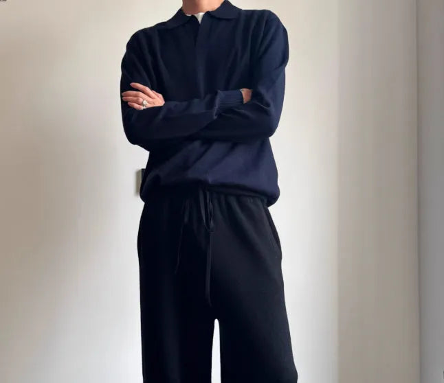 Old Money style pure wool polo sweater with lapel collar in loose fit, shown in navy blue colour.
