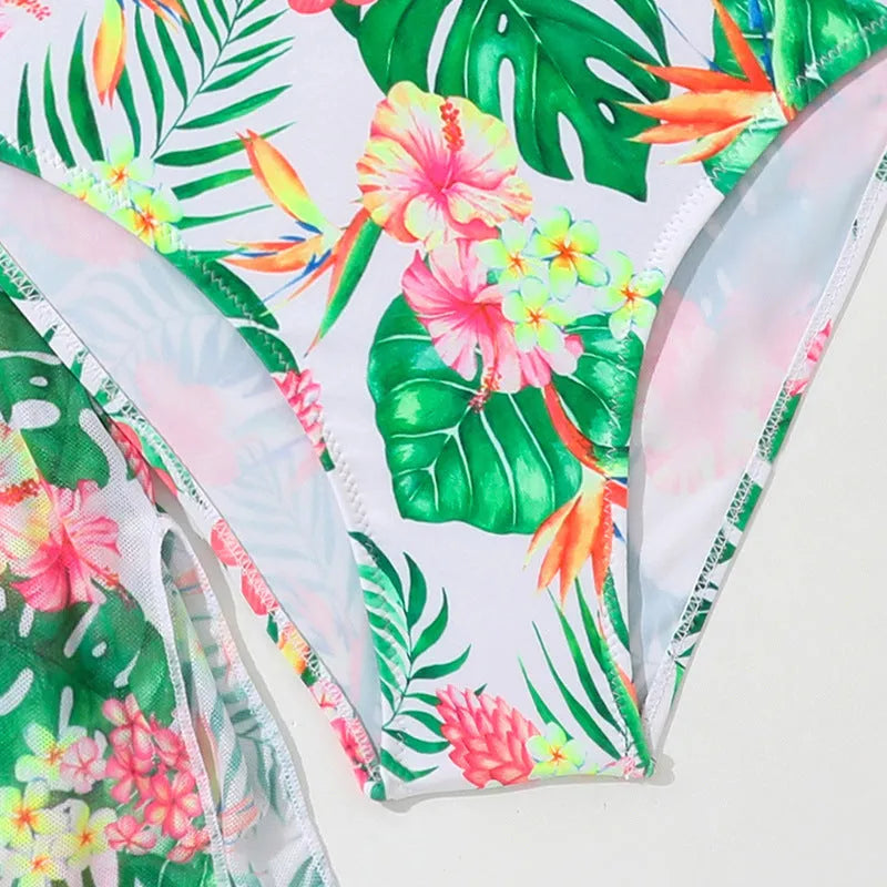 Girls' floral pattern two-piece swimsuit with high elasticity polyester fabric for swimming