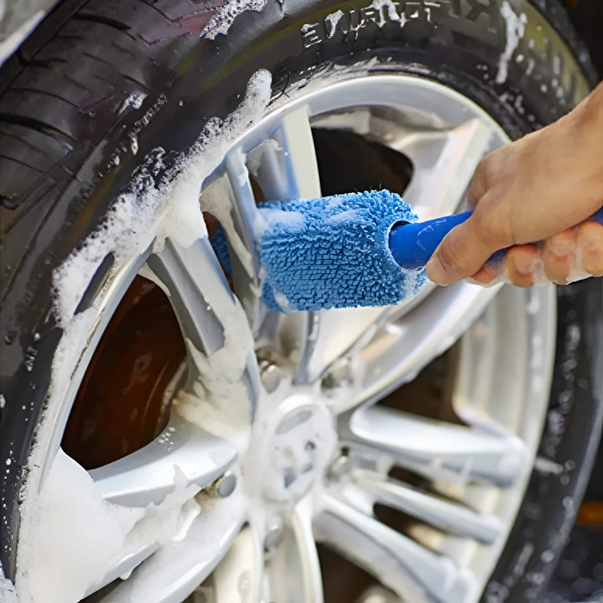 Microfiber car wash tire brush with long 29cm handle for cleaning alloy wheels and tyres