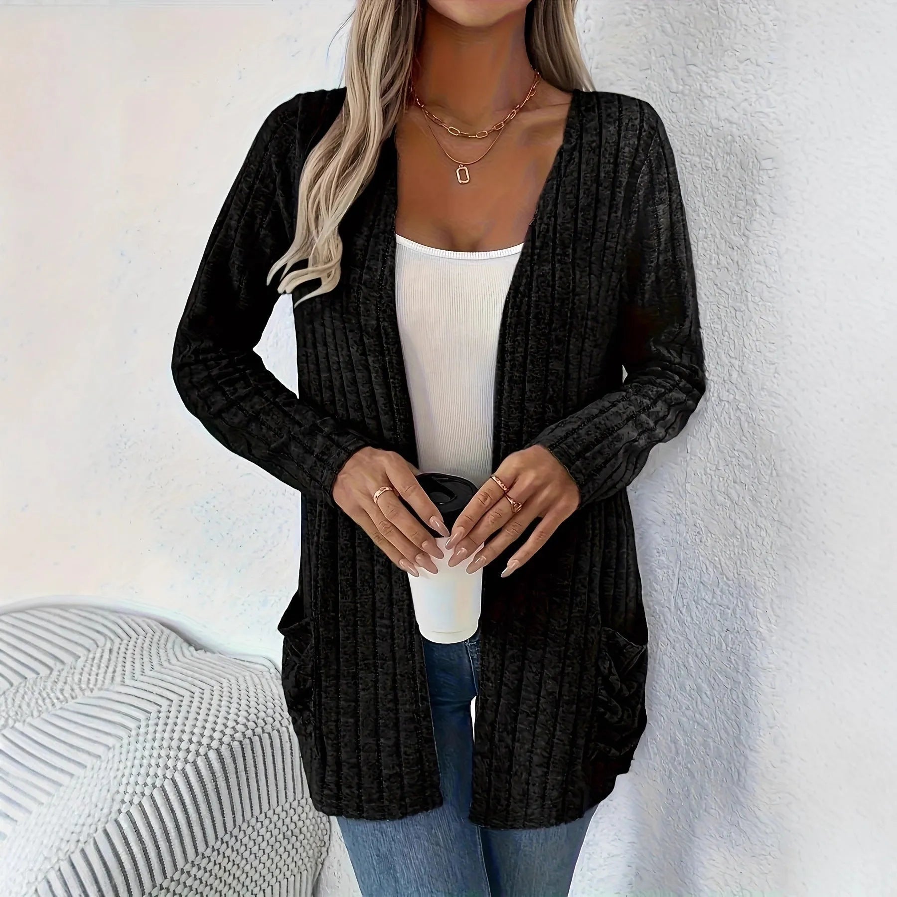 Solid colour long sleeve cardigan with pocket in loose fit, available in black or grandma grey