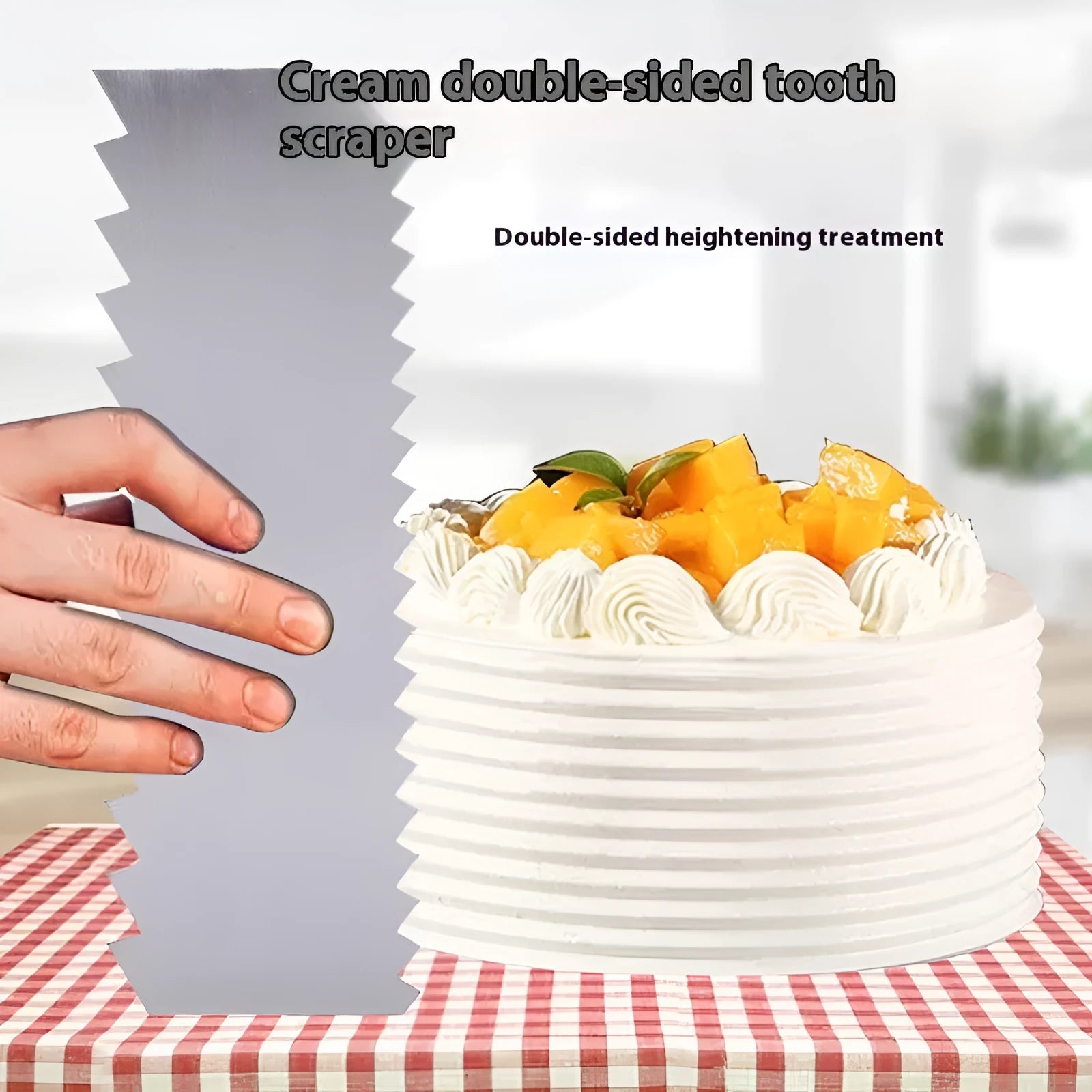 Stainless steel cream scraper with polygon-patterned edge for cake decorating