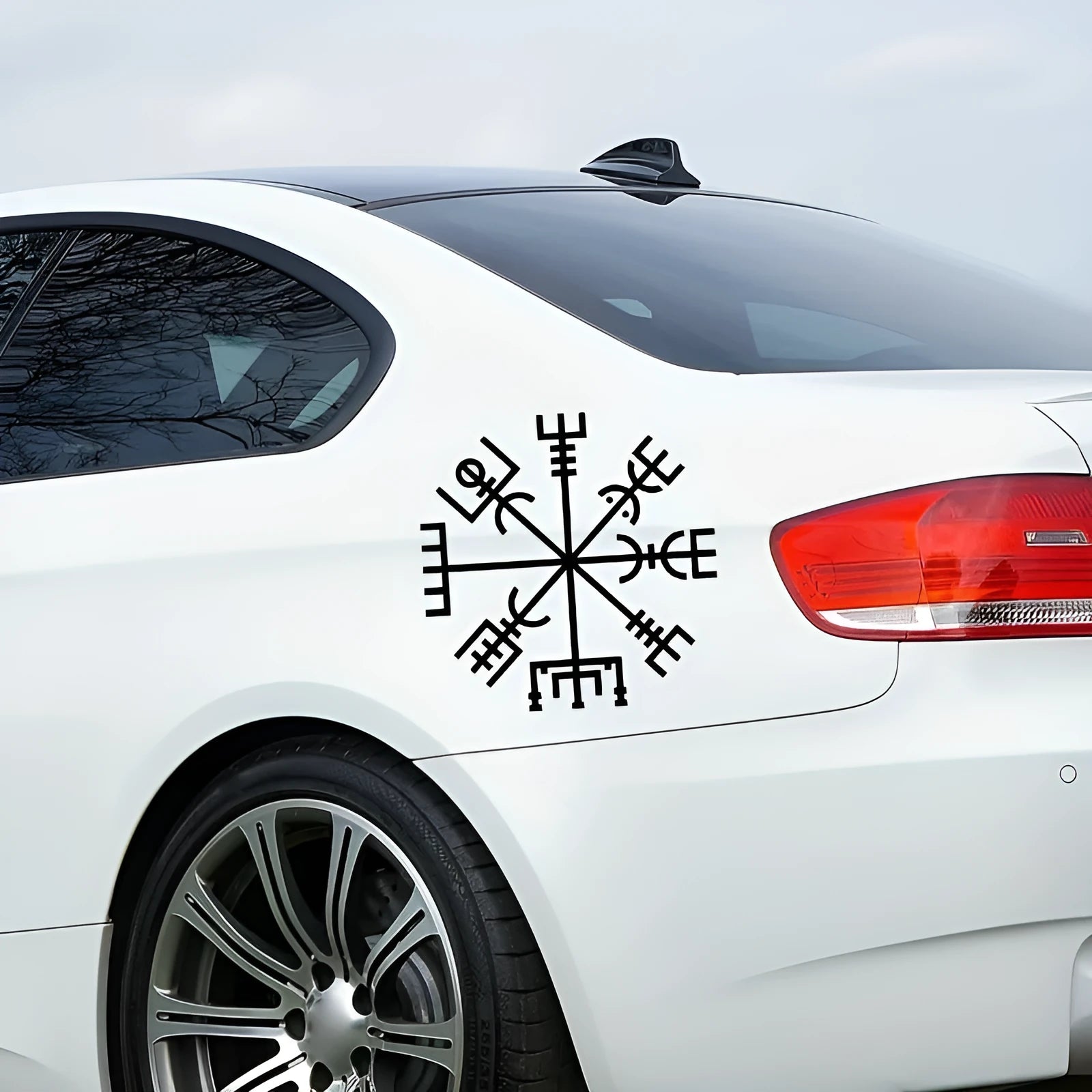 13x13cm square vinyl sticker with vegetarian no charm design for car windows and notebooks