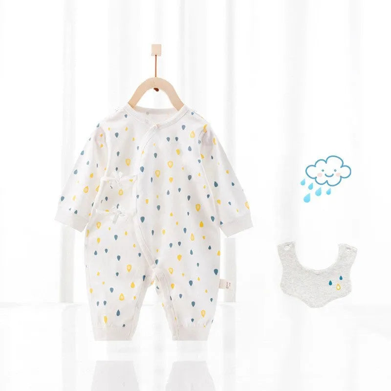 Baby one-piece cotton romper in white with short sleeves, suitable for newborns up to 66cm
