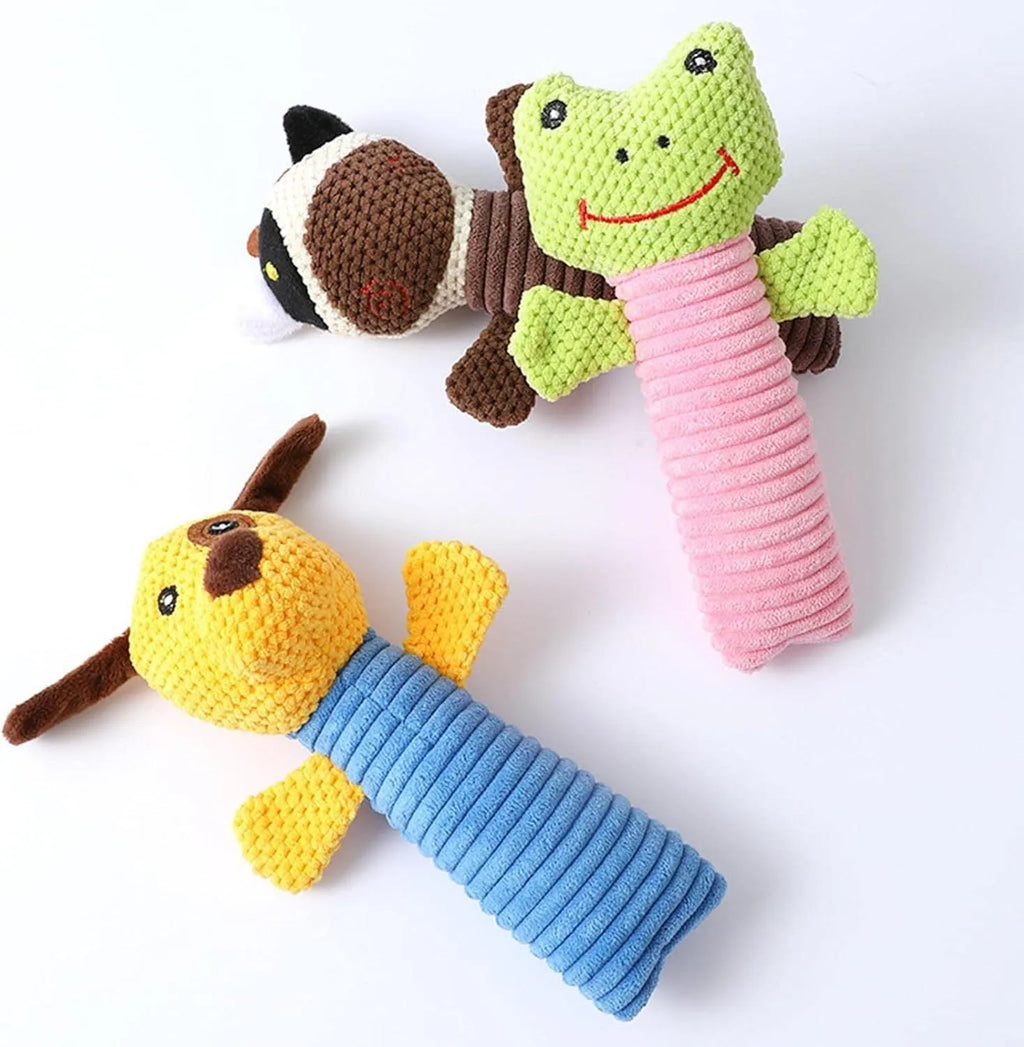 Squeaky stuffed animal dog chew toy in polyester fibre for dental care and chewing relief