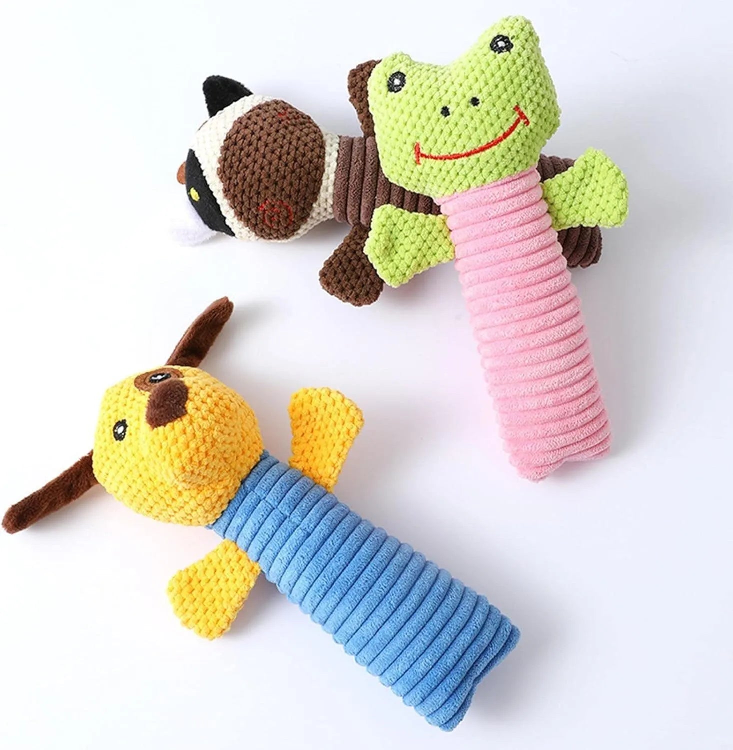 Squeaky stuffed animal dog chew toy in polyester fibre for dental care and chewing relief