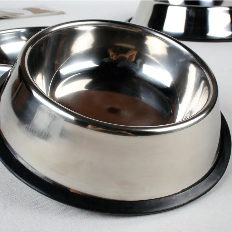 Pet non-slip stainless steel bowl in bottom diameter 22cm, classic design on a floor