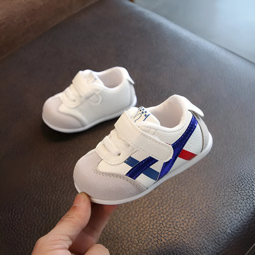 Black toddler shoes with waterproof rubber sole, antiskid pattern, breathable upper, suitable for 0-18 months