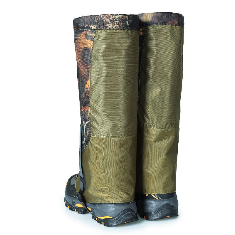 Camouflage green snow cover made from 500D Oxford cloth with TPU straps, 40cm height, for hiking and mountaineering