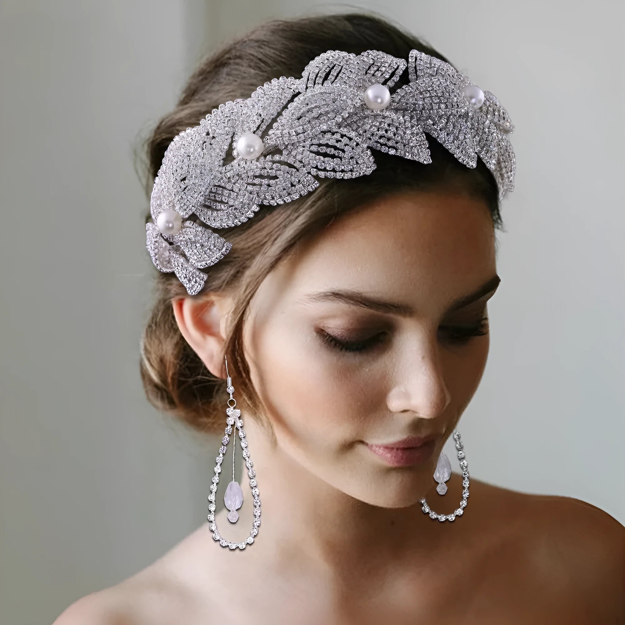 Gold rhinestone leaf handmade hair band with pearl and flower decorations for women
