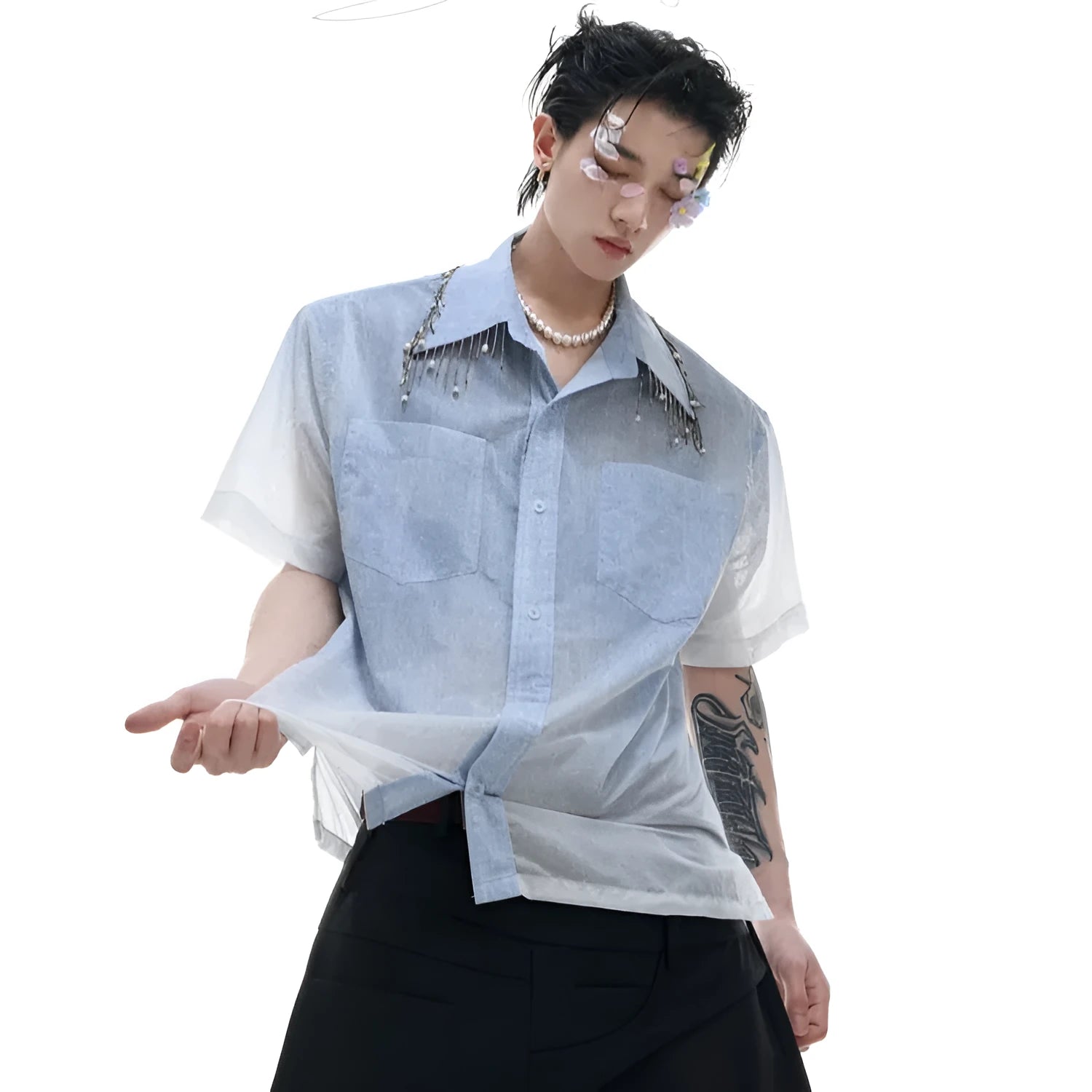 Blue half-sleeve loose fit shirt for summer leisure wear