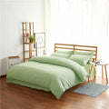 Polyester fibre bedding set with quilt cover and two pillowcases, plain pattern, edging finish, for 1.5m bed