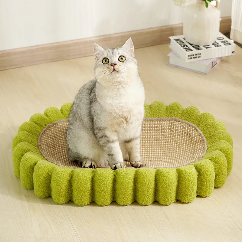 Green oval-shaped sisal cat scratching pad and lounger bed