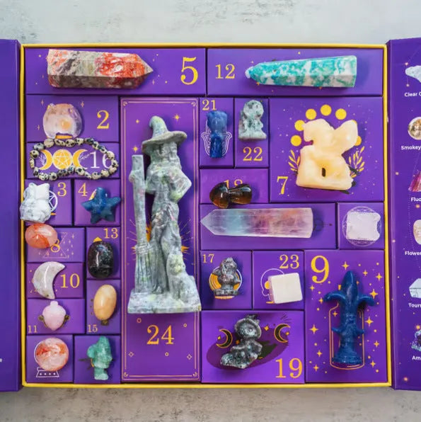Halloween countdown gift box with paper construction measuring 33.5cm wide
